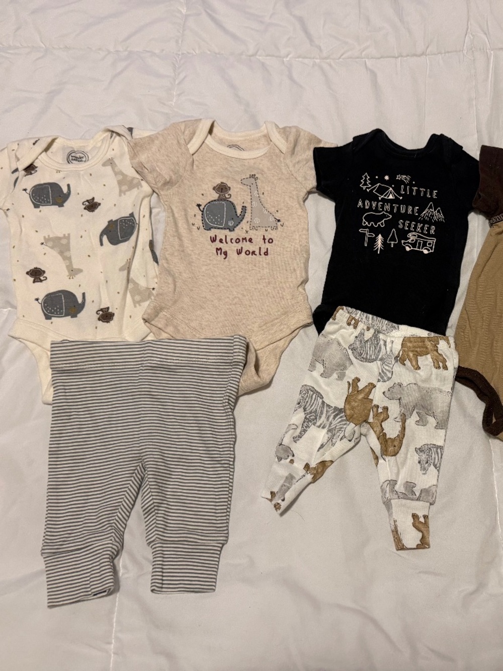 New Born 6 Piece lot zoo animals